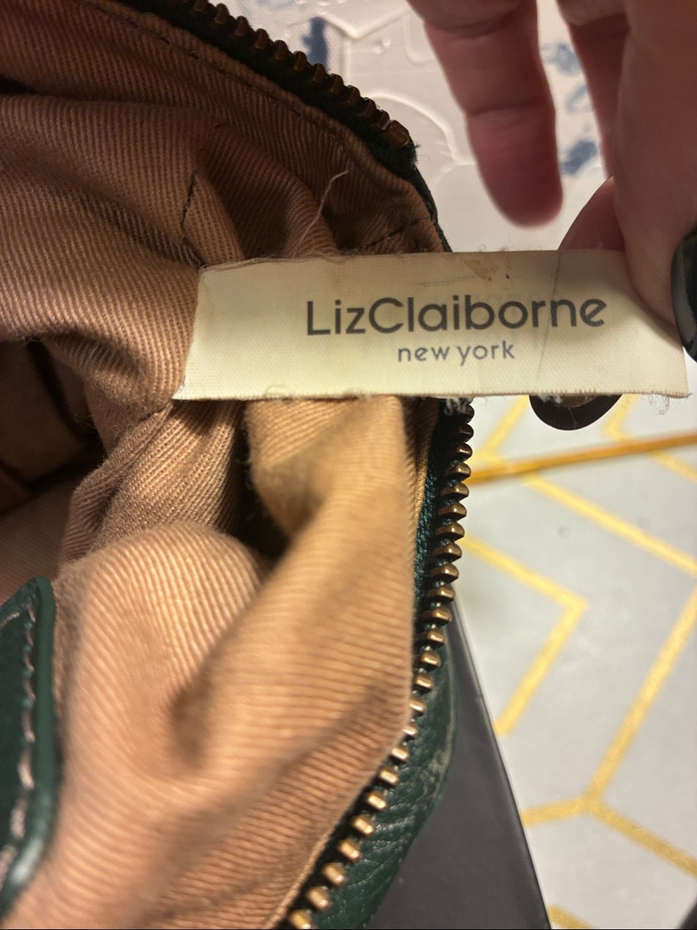 Vintage Liz Claiborne Dark Green Leather Top-Handle Satchel with Gold Hardware - Picture 8 of 15
